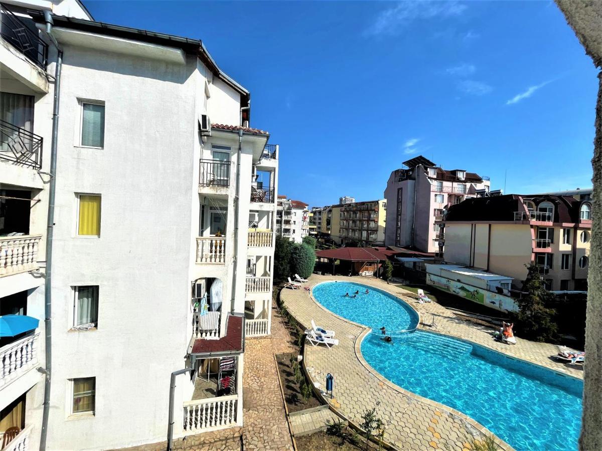 Bravo 5 Holiday Home Słoneczny Brzeg Zewnętrze zdjęcie